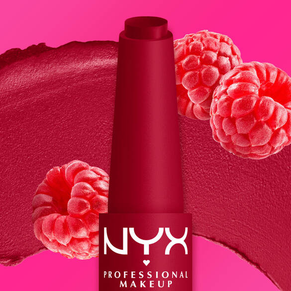 Silicon applicator of Smushy Matte Lip Balm for super-soft glide