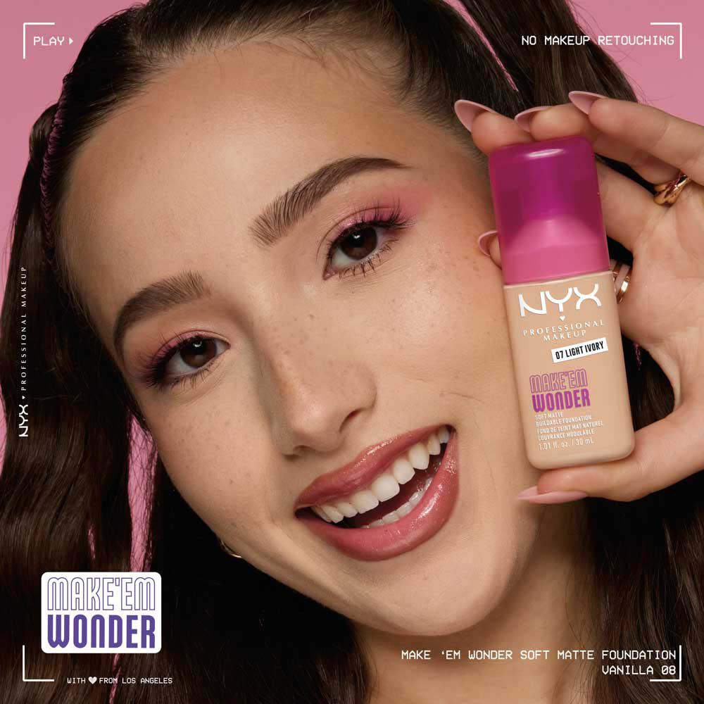 Make ‘Em Wonder Soft Matte Buildable Foundation