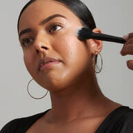 California Beamin' Face And Body Liquid Highlighter